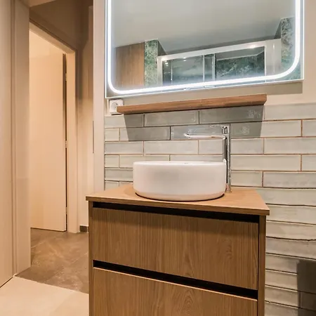 Apartment Alfalfa Pagrati Caravel